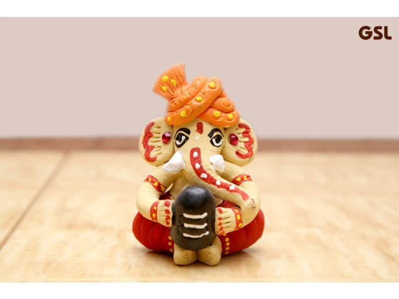 Terracotta Ganesh with Shivling (Height: 3 Inch, Width: 2.5 Inch)