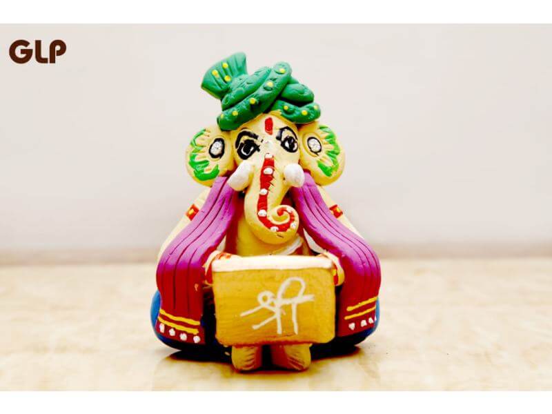 Terracotta Ganesh with Laptop (Height: 3 Inch, Width: 2.5 Inch)